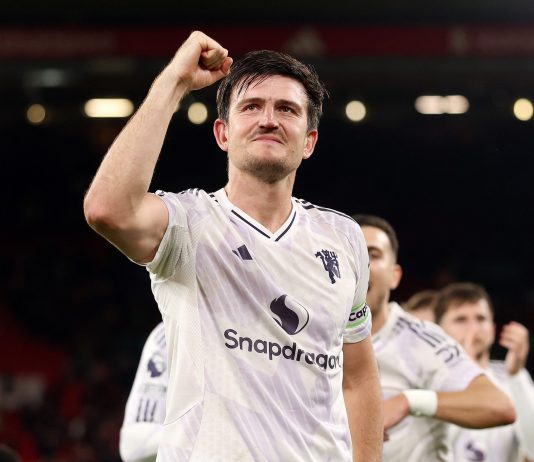 Manchester United Tumbangkan Liverpool 2-1 di Anfield, Maguire Jadi Pahlawan
